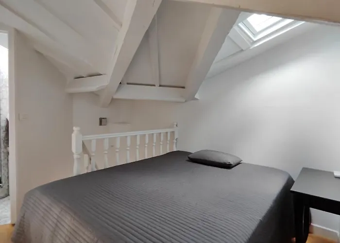 Apartament 17 Near Arc De Triomphe Paryż